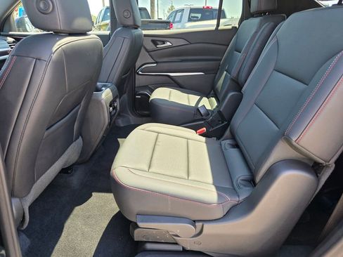 Used 2024 Chevrolet Traverse Z71 w/ Enhanced Driving Package AWD/4WD image 20