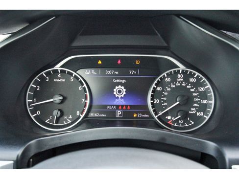 Used 2024 Nissan Murano SV w/ SV Midnight Edition Package image 17