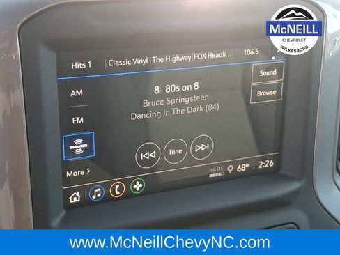 Used 2022 Chevrolet Silverado 1500 Custom image 17