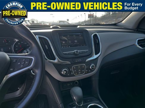 Used 2022 Chevrolet Equinox LT w/ Driver Convenience Package image 28