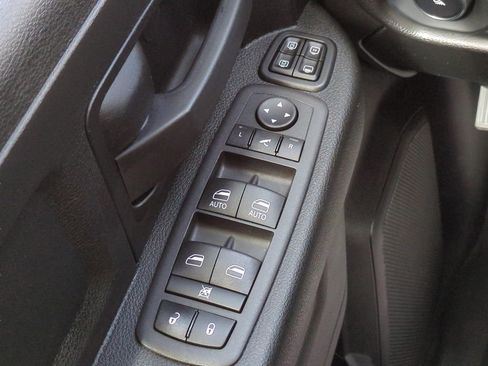 Used 2024 RAM 3500 Tradesman image 12