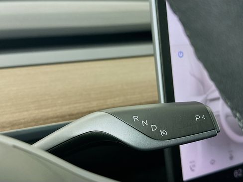 Used 2023 Tesla Model 3 Standard Range RWD image 23