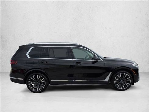 Used 2024 BMW X7 xDrive40i AWD/4WD image 4
