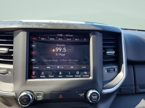 Used 2020 RAM 1500 Big Horn AWD/4WD image 14