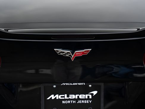 Used 2013 Chevrolet Corvette 427 w/ 1SB Preferred Equipment Group RWD image 29