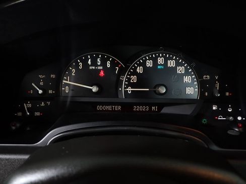Used 2005 Cadillac XLR RWD image 22