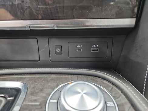 Used 2024 INFINITI QX80 Luxe image 21