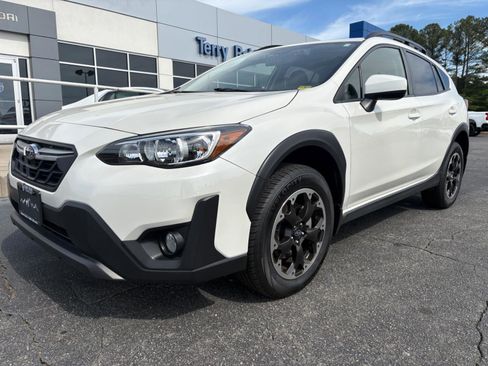 Used 2023 Subaru Crosstrek 2.0i Premium AWD/4WD image 1