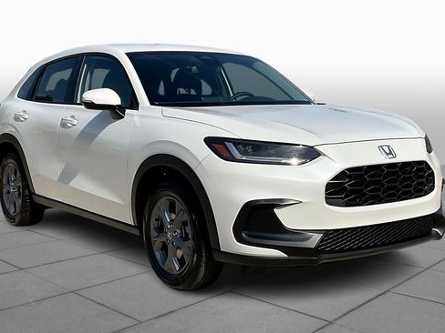 New 2026 Honda HR-V LX image 2