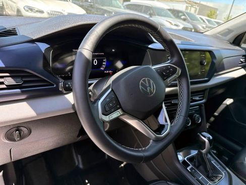 Used 2023 Volkswagen Taos SE w/ Panoramic Sunroof Package AWD/4WD image 14