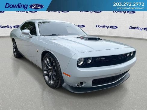 Used 2022 Dodge Challenger R/T Scat Pack RWD image 1