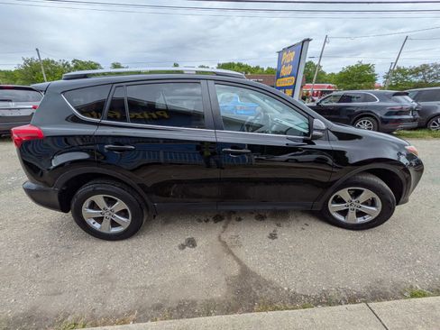 Used 2015 Toyota RAV4 XLE AWD/4WD image 7