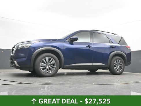 Used 2025 Nissan Pathfinder SV FWD image 51
