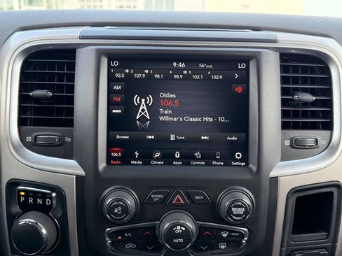 Used 2018 RAM 1500 Big Horn AWD/4WD image 29