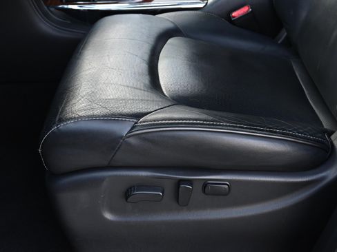 Used 2018 INFINITI QX80 2WD w/ Driver Assistance Package image 29