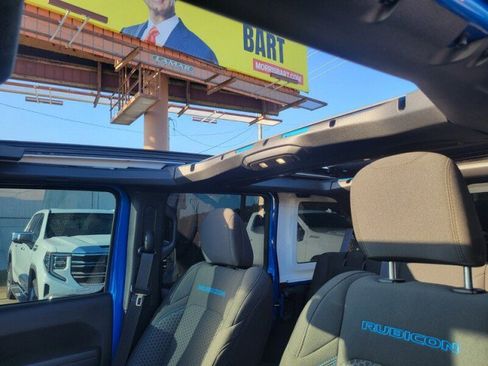 Used 2024 Jeep Wrangler Unlimited Rubicon 4xe w/ Technology Group image 25