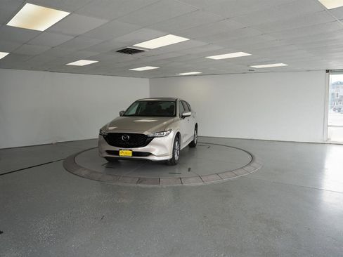 Used 2025 MAZDA CX-5 AWD 2.5 S w/ Preferred Package image 3
