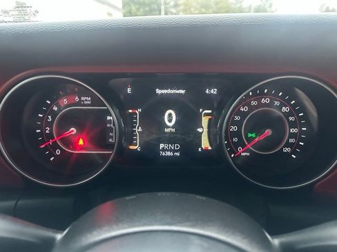 Used 2021 Jeep Wrangler Unlimited Rubicon AWD/4WD image 22