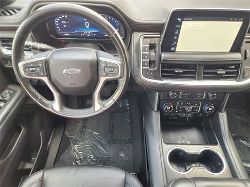 Used 2022 Chevrolet Tahoe Z71 w/ Luxury Package AWD/4WD image 28