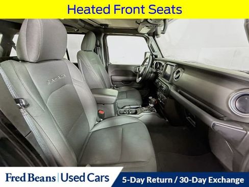 Used 2022 Jeep Wrangler Unlimited Sahara w/ Cold Weather Group image 33