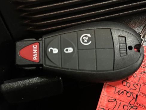 Used 2016 RAM 1500 Outdoorsman image 28