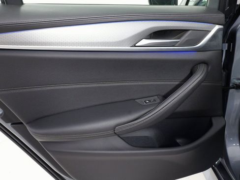 Used 2018 BMW 530i xDrive w/ M Sport Package image 42