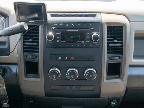 Used 2012 RAM 1500 Express w/ ST Popular Equipment Group RWD image 21