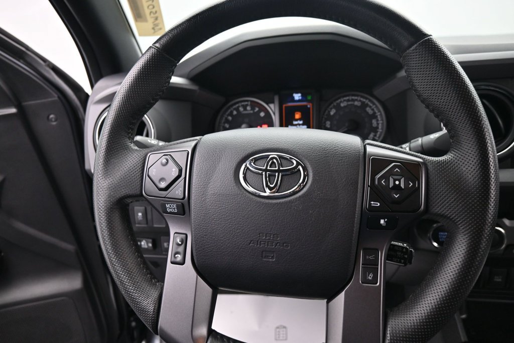 Used 2022 Toyota Tacoma TRD Sport w/ Technology Package AWD/4WD image 20