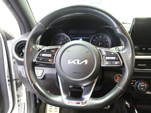 Used 2022 Kia Forte GT-Line w/ GT-Line Technology Package image 8