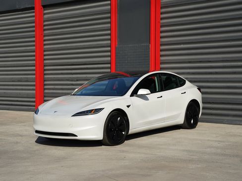 Used 2024 Tesla Model 3 Long Range image 1