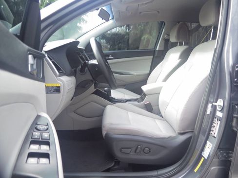 Used 2016 Hyundai Tucson SE w/ Option Group 02 image 10