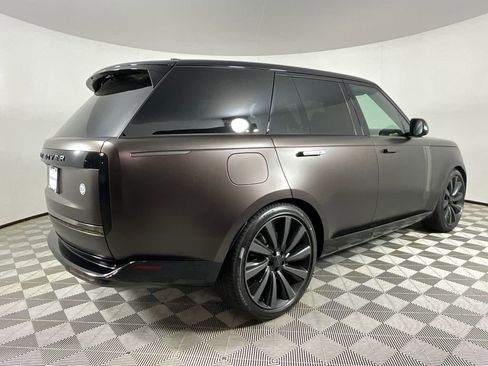 New 2026 Land Rover Range Rover SV AWD/4WD image 2