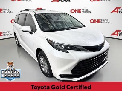 Certified 2025 Toyota Sienna XLE w/ XLE Plus Package