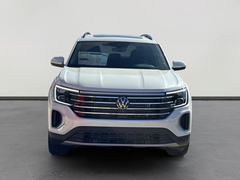 New 2026 Volkswagen Atlas SE image 2