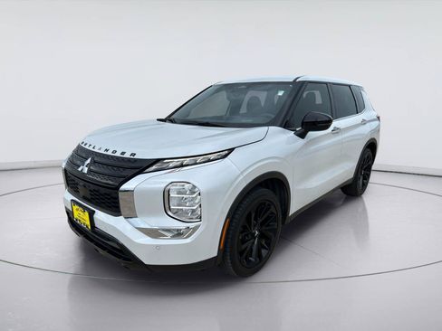 Used 2022 Mitsubishi Outlander SE FWD image 7