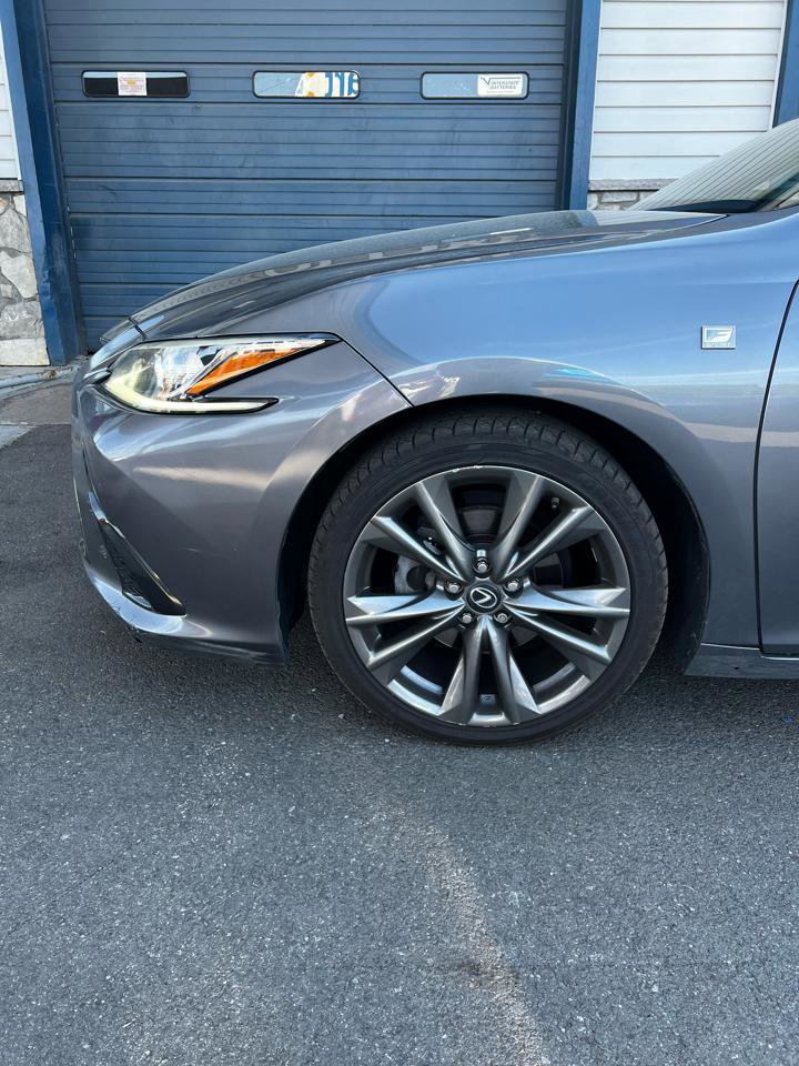 Used 2019 Lexus ES 350 F Sport w/ Accessory Package 2 FWD image 2