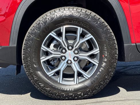 New 2026 GMC Acadia AT4 w/ LPO, Floor Liner Package AWD/4WD image 28
