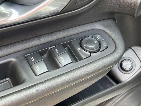 Used 2024 GMC Terrain AT4 w/ Tech Package AWD/4WD image 14