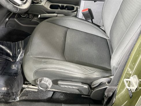 Used 2022 Jeep Gladiator Willys image 19