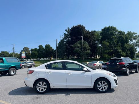 Used 2010 MAZDA MAZDA3 i Touring FWD image 5