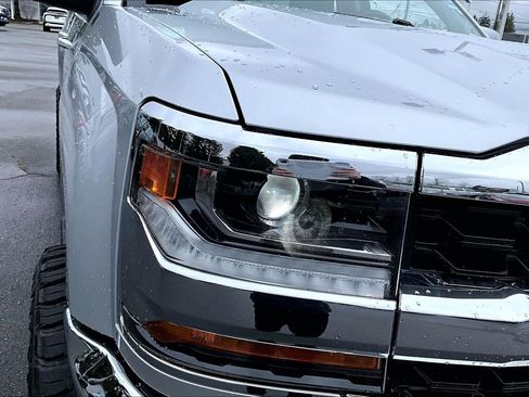 Used 2019 Chevrolet Silverado 1500 LT image 31