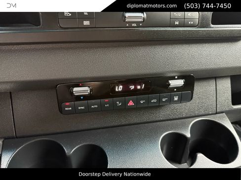 Used 2024 Mercedes-Benz Sprinter 2500 image 25