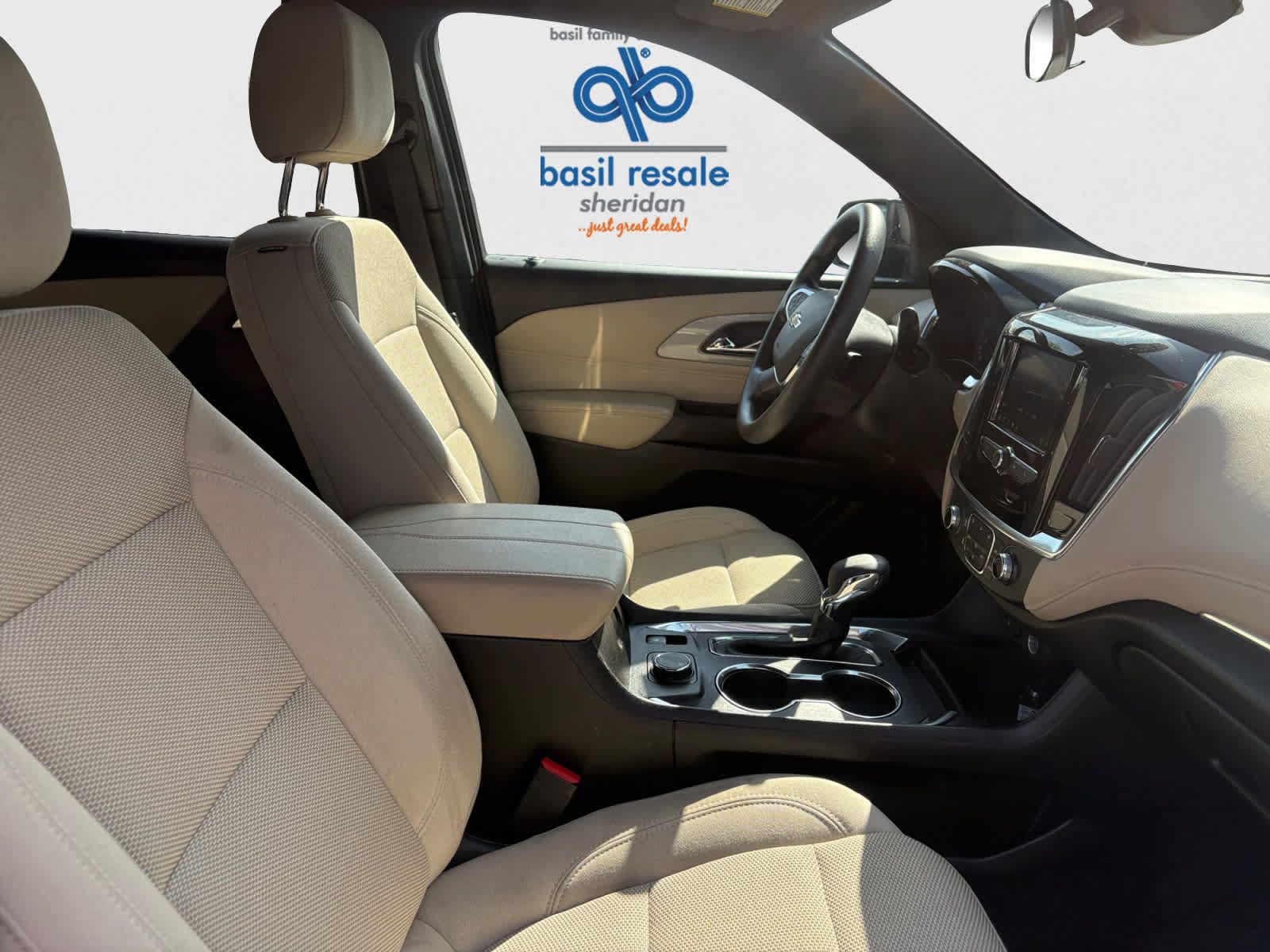 Used 2023 Chevrolet Traverse LS AWD/4WD image 19