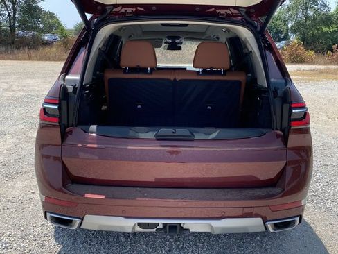 Used 2025 BMW X7 xDrive40i AWD/4WD image 6