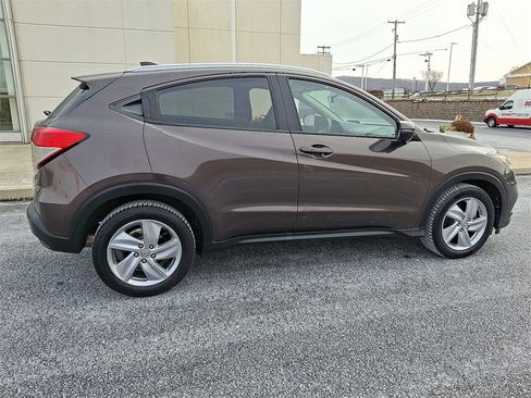Used 2020 Honda HR-V EX image 11