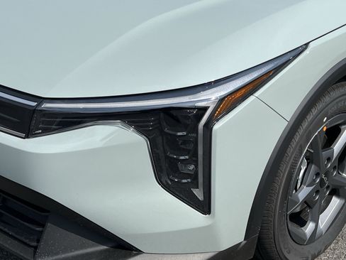 New 2026 Kia K4 FWD image 13