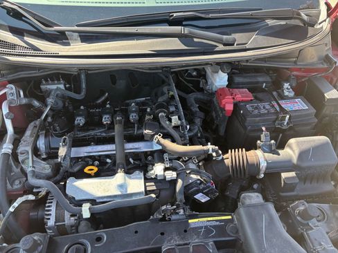 Used 2025 Nissan Versa SV image 30