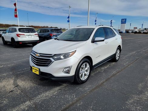 Used 2018 Chevrolet Equinox Premier image 40