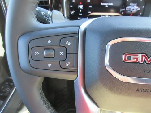 New 2026 GMC Sierra 1500 Elevation image 17