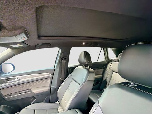 Used 2023 Volkswagen Atlas Cross Sport SE w/ Panoramic Sunroof Package FWD image 26